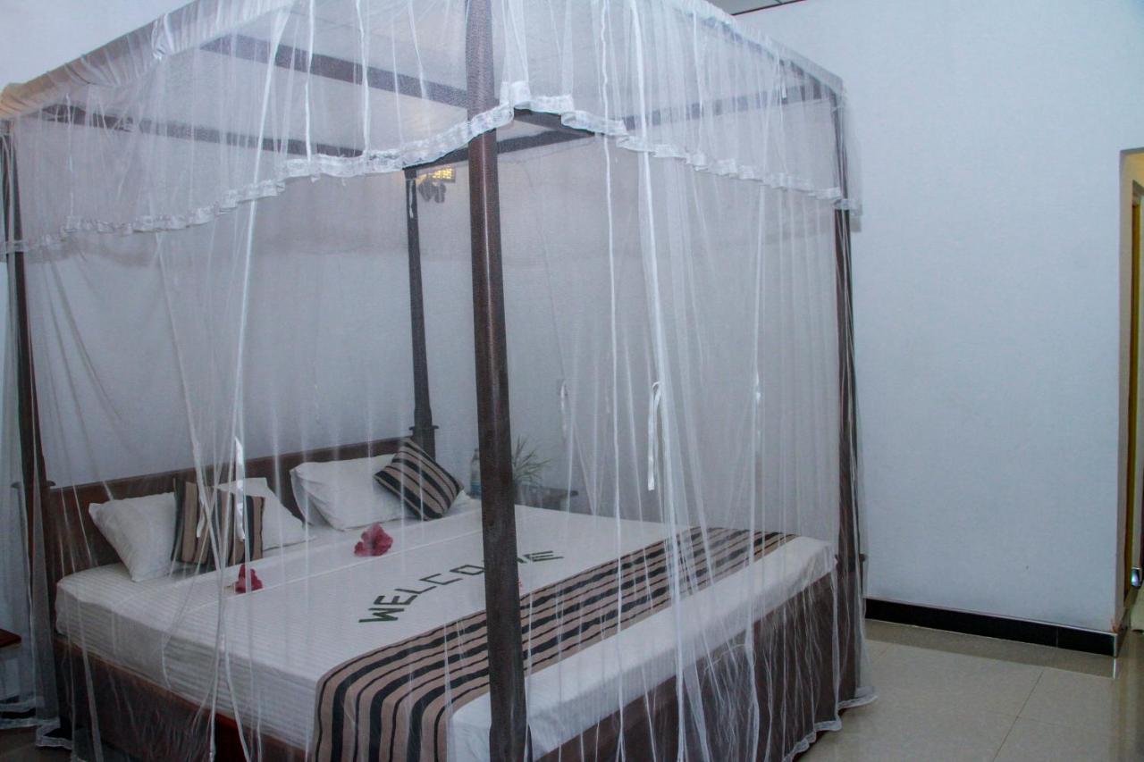 Nimsara Lodge Σιγκιρίγια Εξωτερικό φωτογραφία